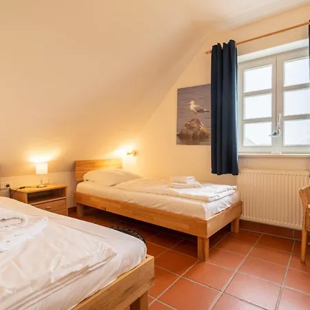 Rugana - Komfortplus Mit 2 Schlafzimmern Und Terrasse D43 * Dranske